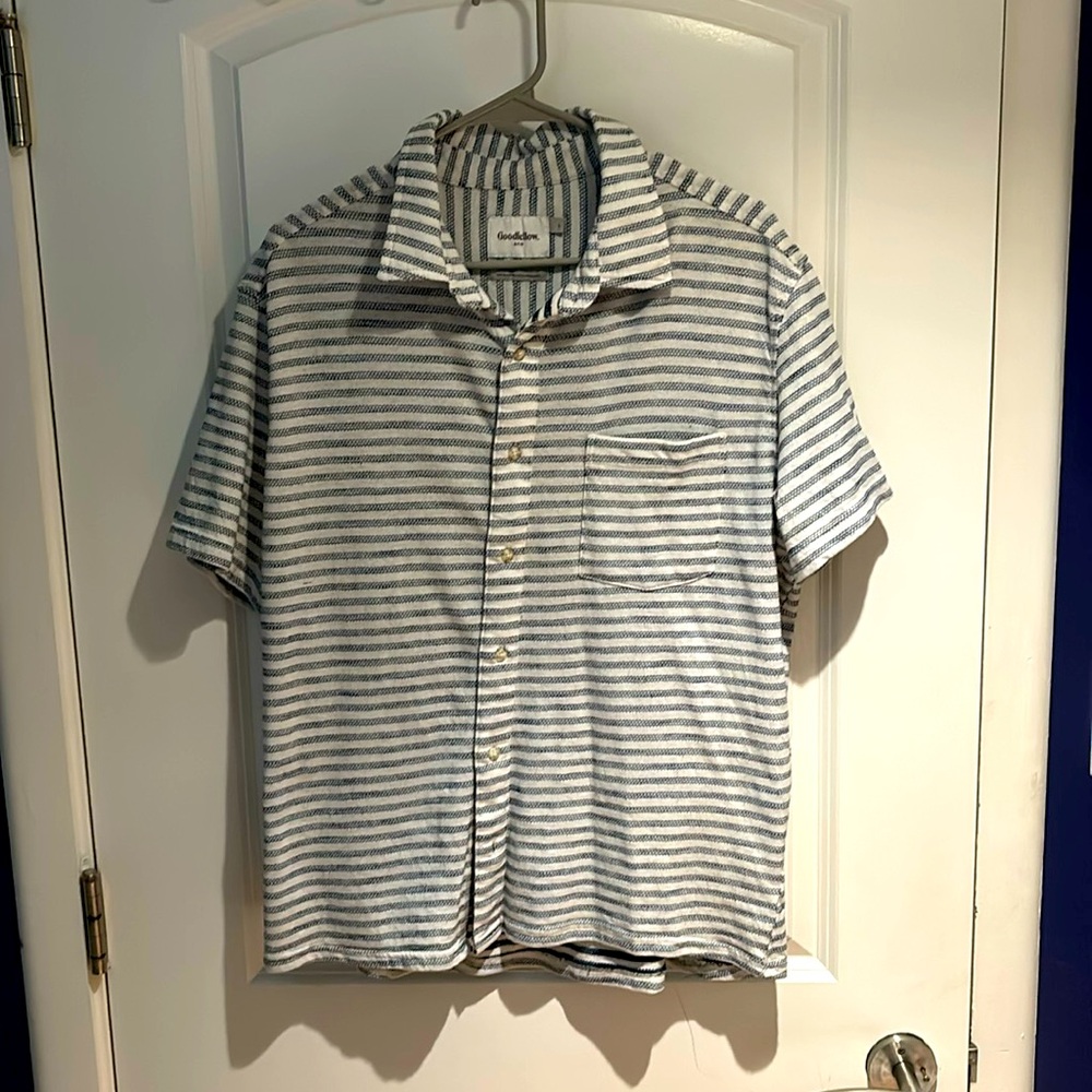 EUC Goodfellow Co. Short sleeve black and white striped polo tee shirt
